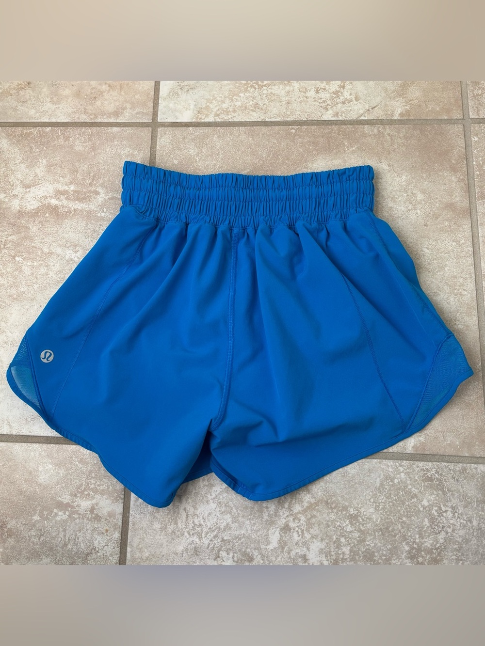 Lululemon Hotty Hot High Rise Shorts 4" In Poolside Size 0 - Picture 2 of 7